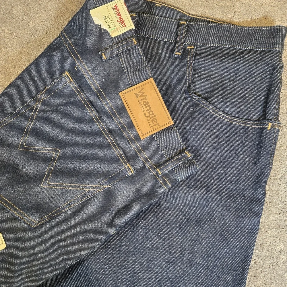 Wrangler Rugged Wear Jeans Mens 48 X‎ 36  Relaxed Fit Denim Blue Stretch